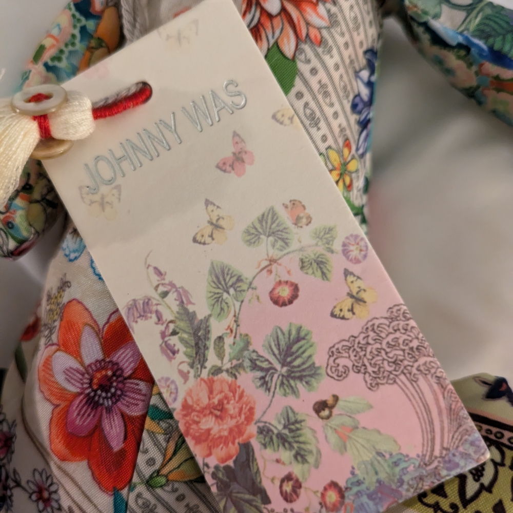 Johnny Was NWT Floral Patchwork UMBRELLA Hidden in a Teddy Bear Case with Clip! - Picture 7 of 11